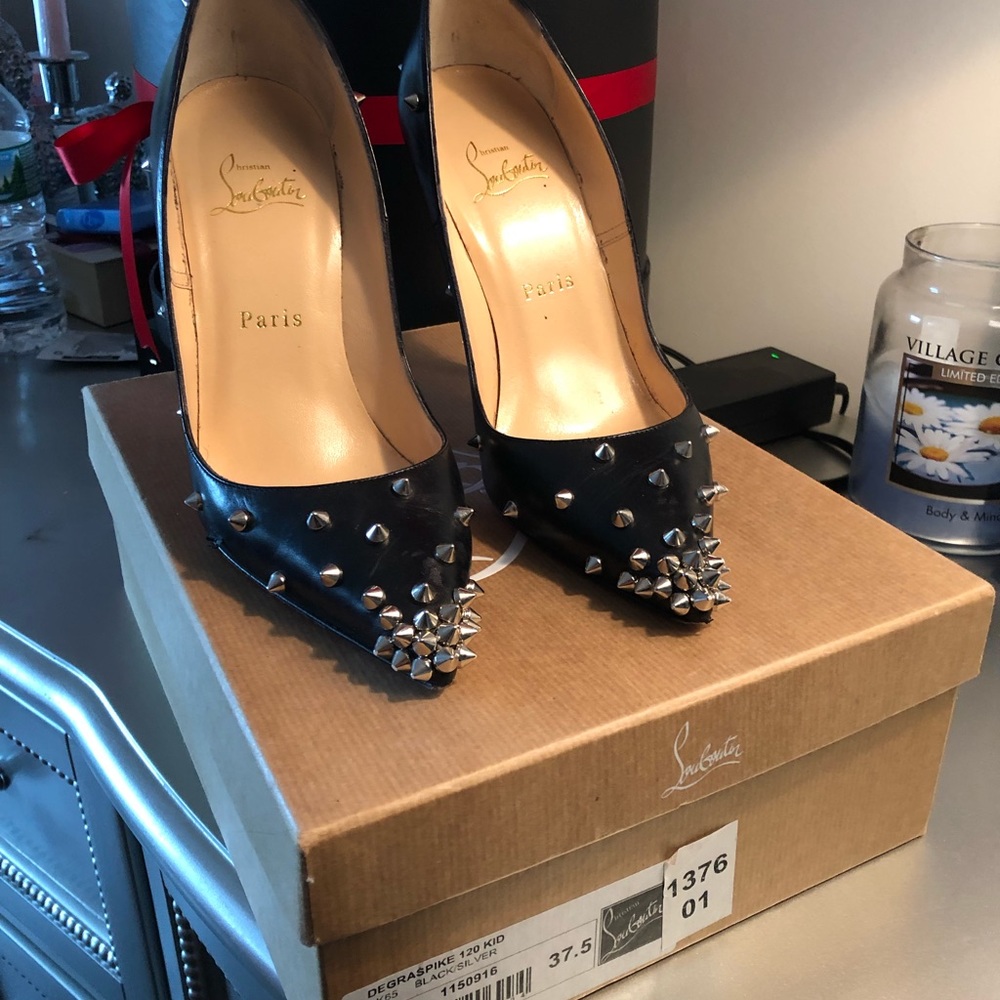 Women shoes